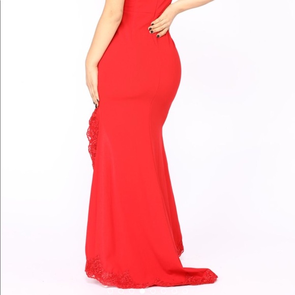 Fashion nova off the shoulder red prom dress - Picture 4 of 4